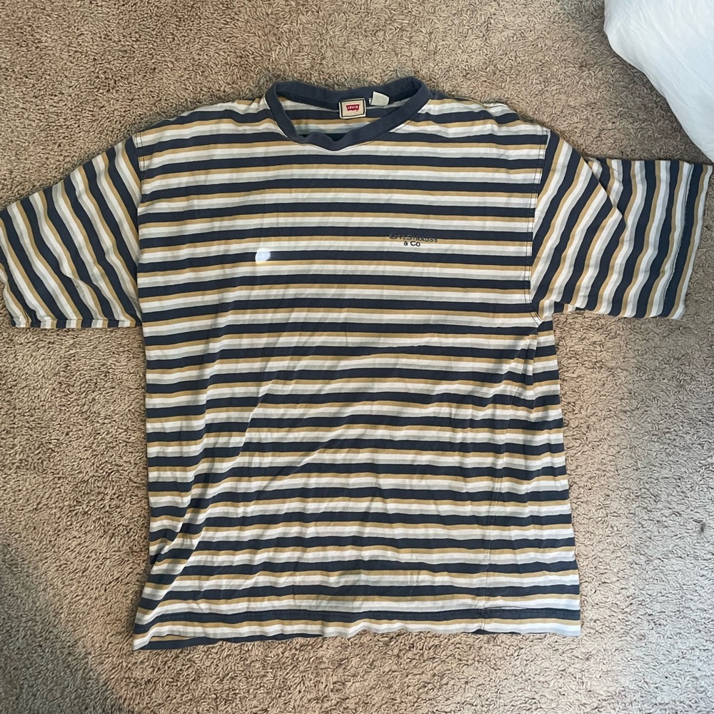 90s oversized vintage striped Levi’s t shirt